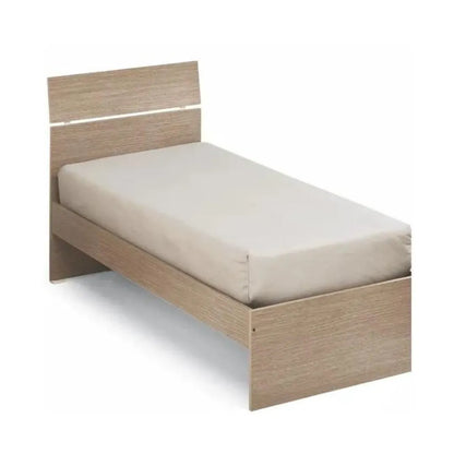 Letto con testiera in legno con dogh