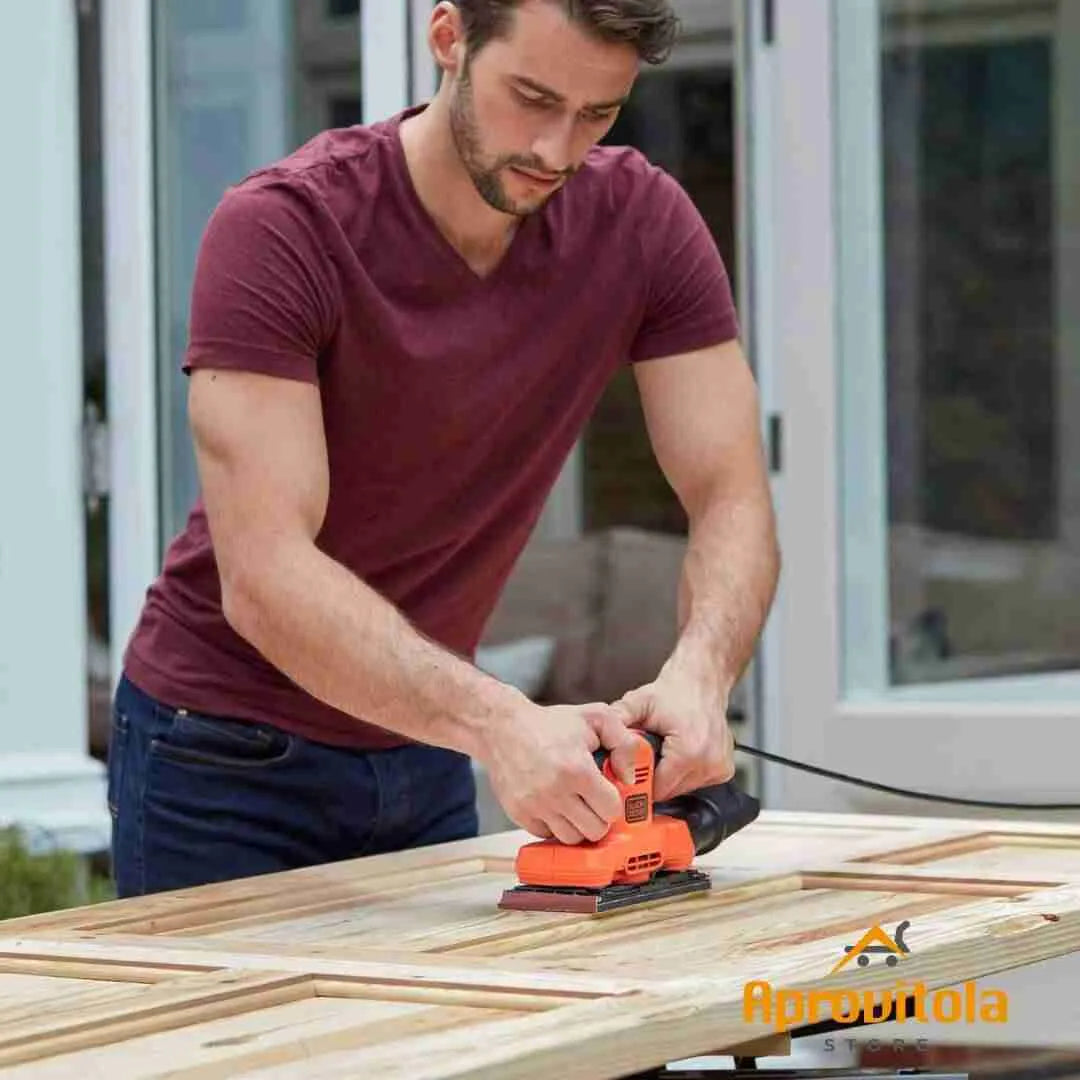 BLACK+DECKER Levigatrice Orbitale