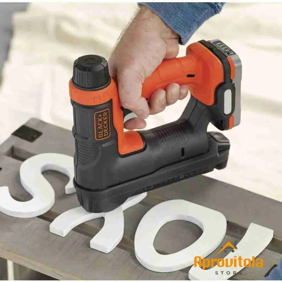 Pistola Chiodatrice 12V Black+Decker