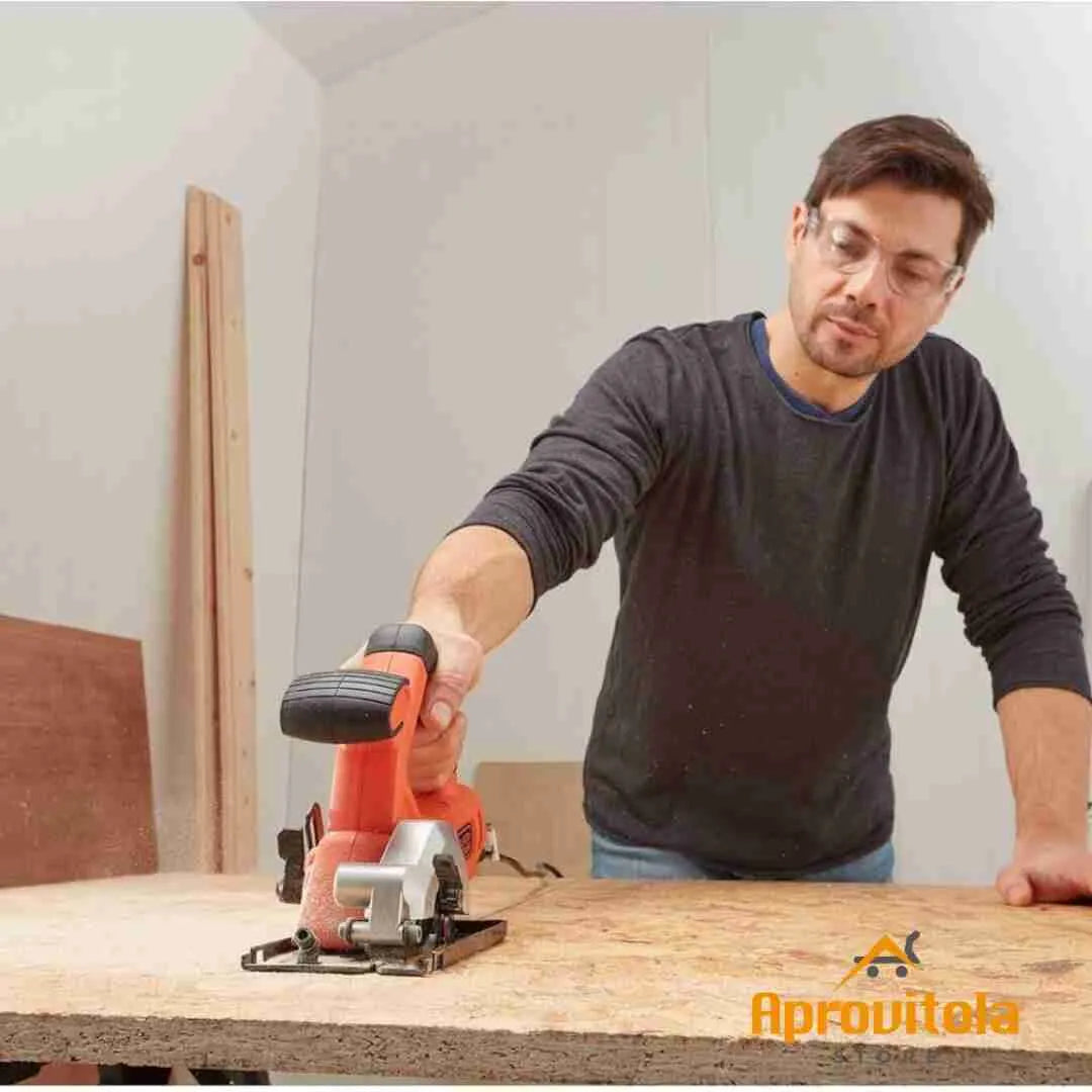 Sega Circolare 12V | BLACK+DECKER